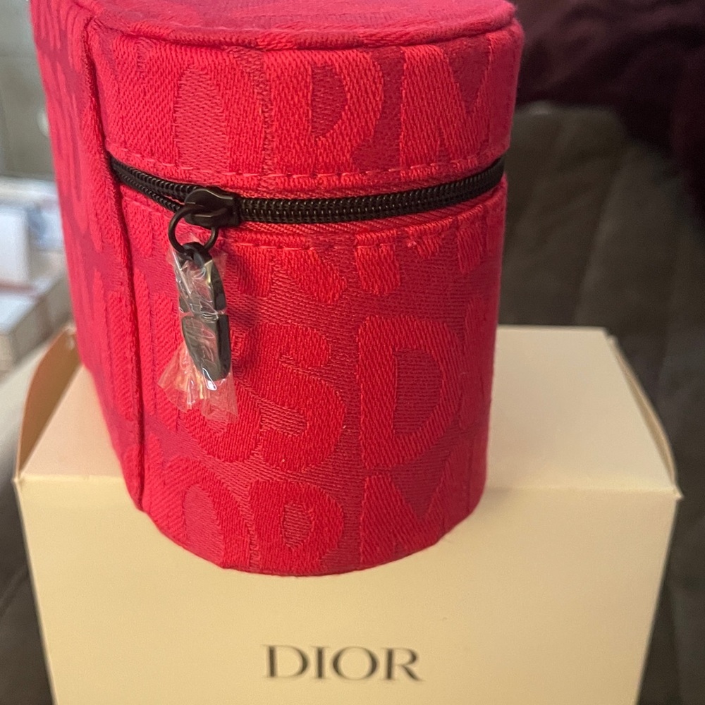 Dior Vibrant Red Makeup Pouch - Picture 2 of 2